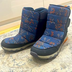 Merrell snow boots - sz big kid 7